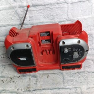 Black & Decker BDRC18 18V Cordless AM/FM Jobsite Radio and Battery Charger a6
